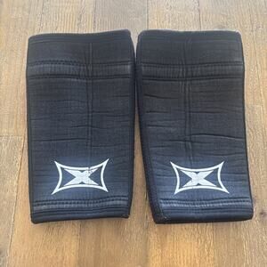 Sling Shot Grippy "X" Knee Sleeves by Mark Bell - Size Medium